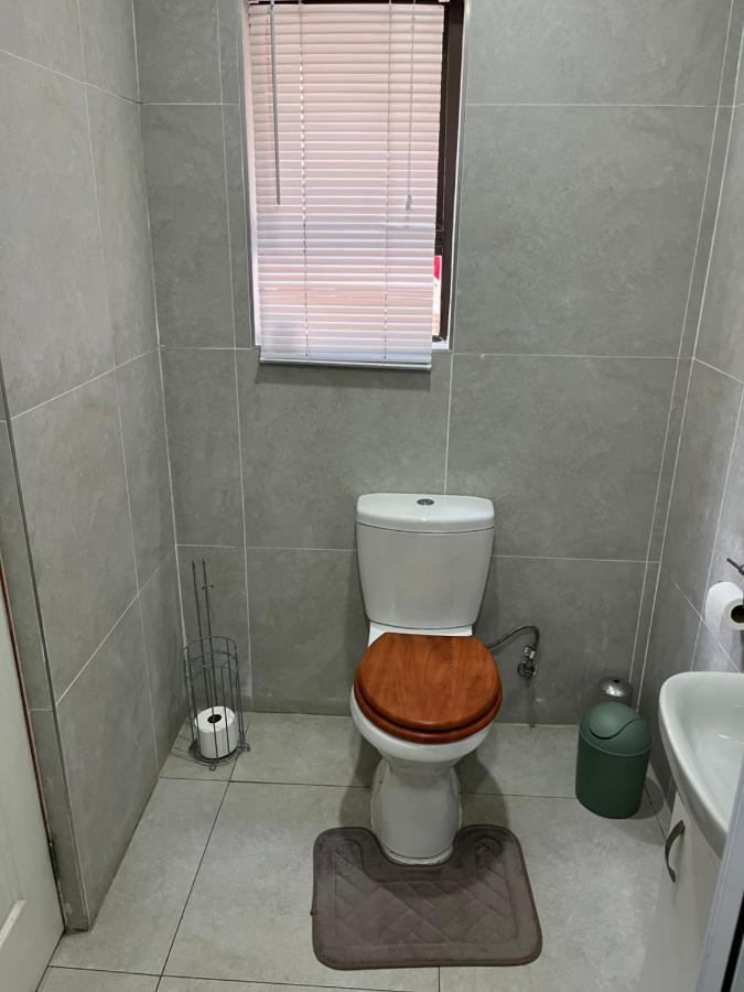 Rooikrans Guest House 요하네스버그 외부 사진